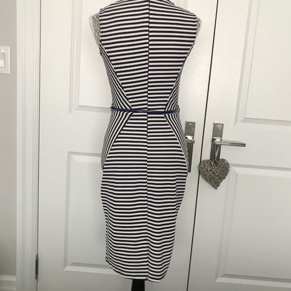 Femme Dress - Picture 4 of 4